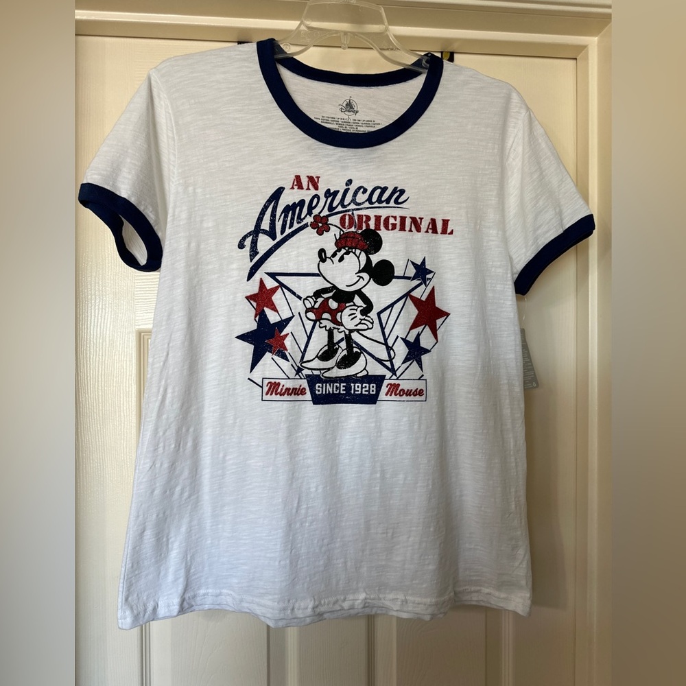 Minnie Mouse patriotic Fourth of July women’s T-shirt size large
